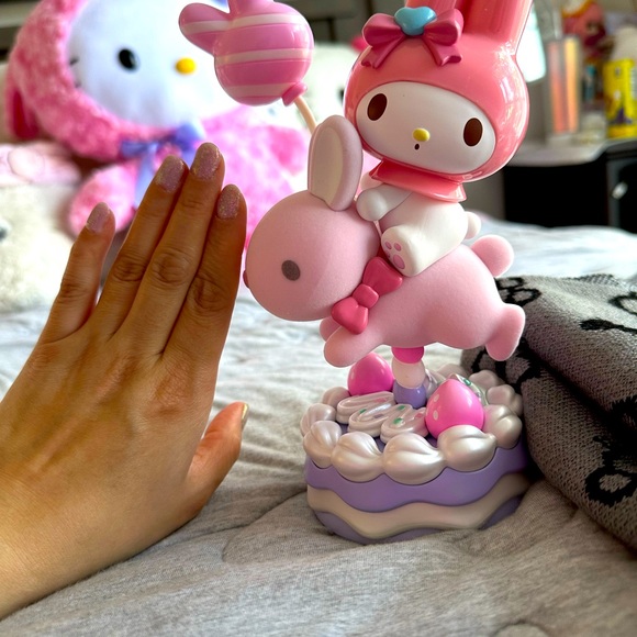 My Melody figurine 8” Easter - Picture 4 of 8